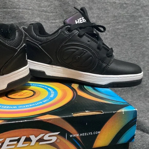 HEELYS - Picture 3 of 13